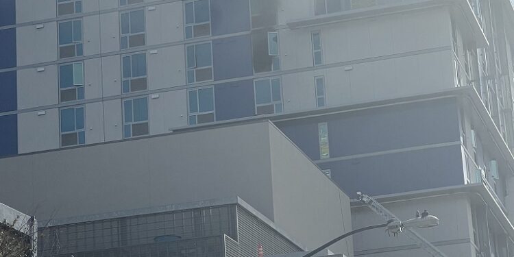 Un incendio en East Village generó evacuación