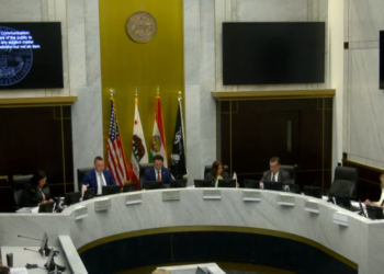 Supervisores aprueban plan para abordar crisis de fentanilo ilícito.