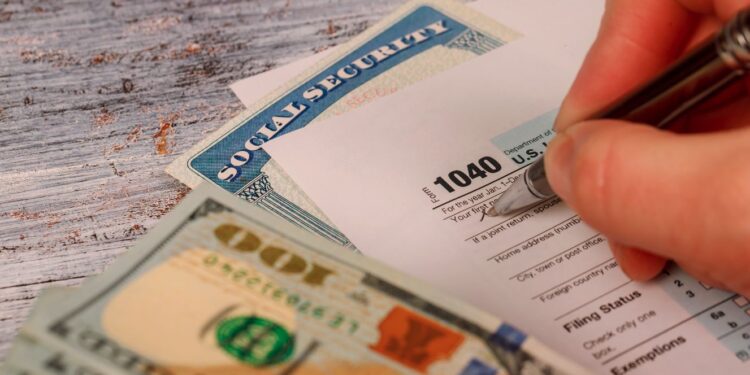 Fecha límite para hacer su declaración de impuestos se extiende hasta el 15 de mayo de 2023