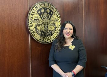 Nora Vargas primera latina en ser presidenta de la Junta de Supervisores