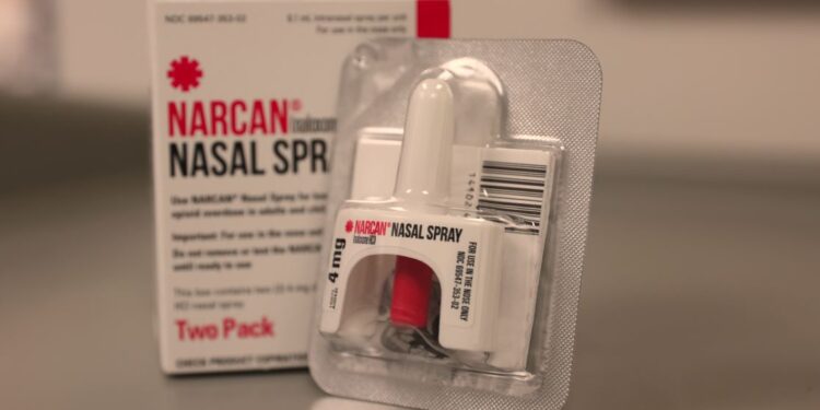 San Diego aumentan el acceso a kits de reducción de daños de Naloxona