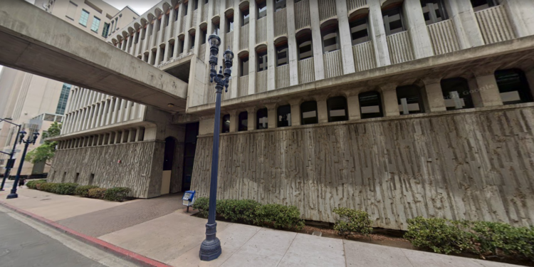 Anuncian cierre del edificio de operaciones de San Diego