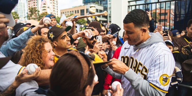 Regresa el FanFest de los Padres al Petco Park
