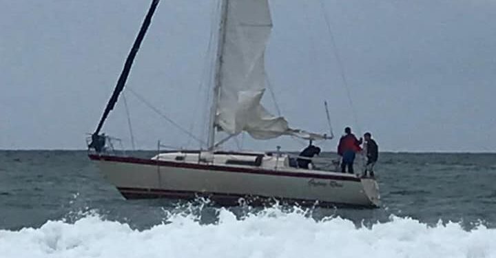 Rescatan a náufragos de Rosarito tras 4 días