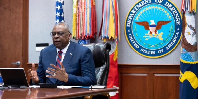 El Pentágono anula formalmente el mandato de vacunación para elementos del ejército estadounidense