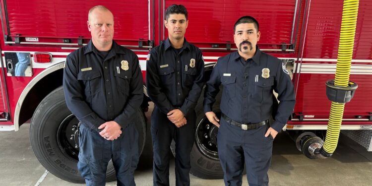 Bomberos que rescataron a Indy
