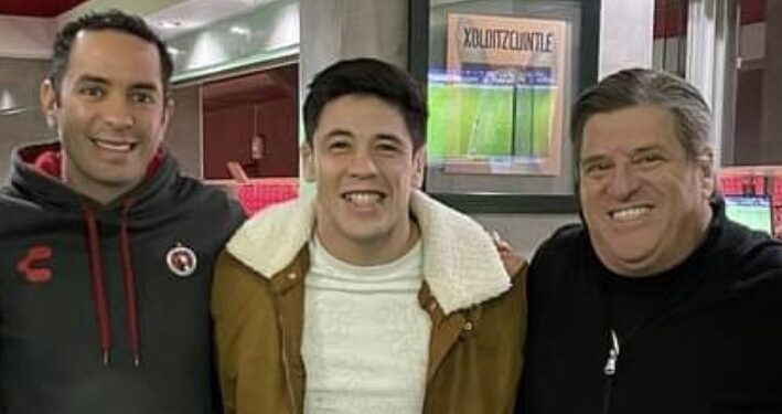 Brandon Moreno presenció el juego de Xolos con Miguel Herrera