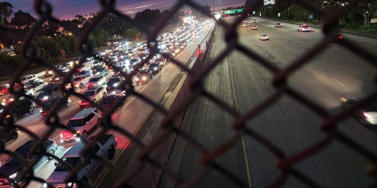Cruce de san ysidro a tijuana es eterno