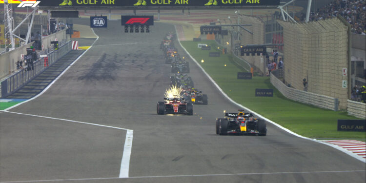 Checo Pérez en el podio de lo GP de Bahrein