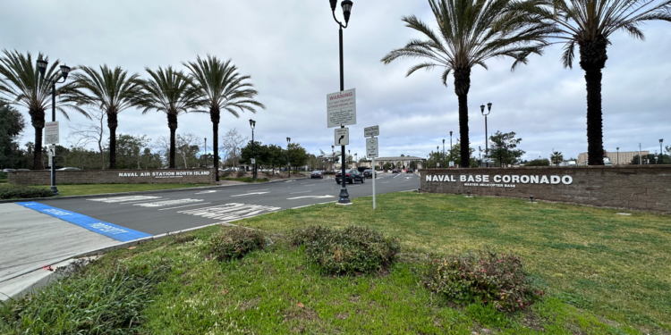 Base naval Coronado