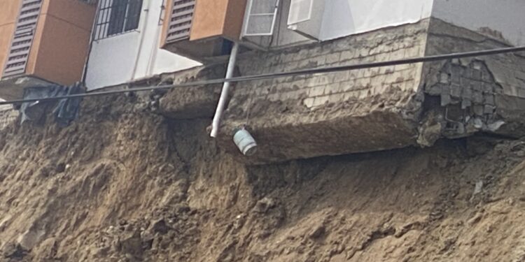 Una minita de gas se aferra en La Sierra