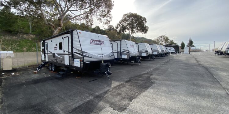 estacionamiento personas sin hogar