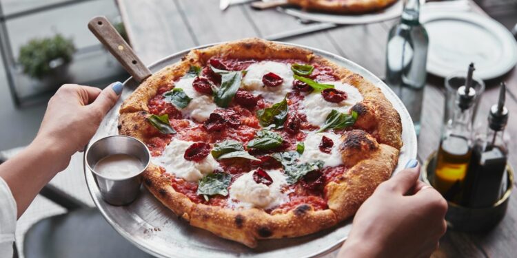 pizza en restaurante