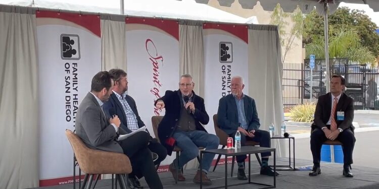 Family Health Centers realiza su primer desayuno del año en beneficio de las comunidades desatendidas en San Diego