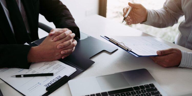 El Servicio de Ciudadanía e Inmigración emite guía para empresarios internacionales