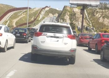 Colapsa Playas de Tijuana en accesos