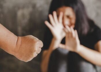 Registra 911 cada hora 8 agresiones a mujeres