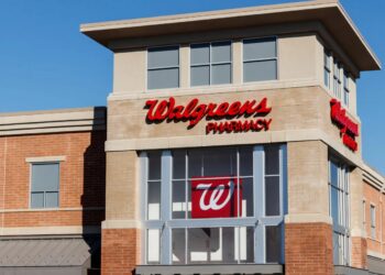 Walgreens planea dispensar mifepristona en los estados donde esté legalmente permitido