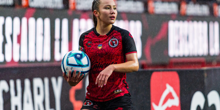 Xolas derrotan a Tigres