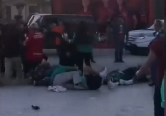 Pelea campal entre Xolos y León aficionados