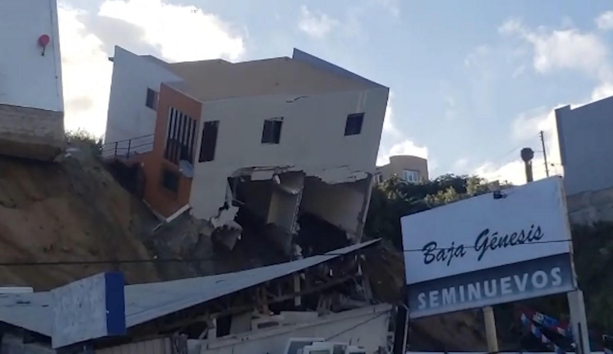 Cae el primer edificio del Fracc. La Sierra en Tijuana, autoridades ...