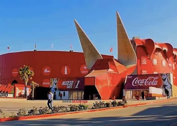 Emiten sanciones a Club Tijuana por agresión entre fanáticos tras partido Xolos vs León