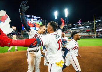 Bravos de Atlanta dejan tendidos a los Padres