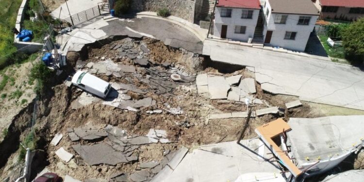 Aparece dueña de los edificios en La Sierra, Buscan demoler el resto