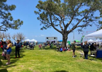 Celebran Día de la Tierra en San Diego