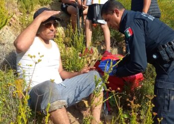 Hombre sobrevive a caída de 25 metros de altura
