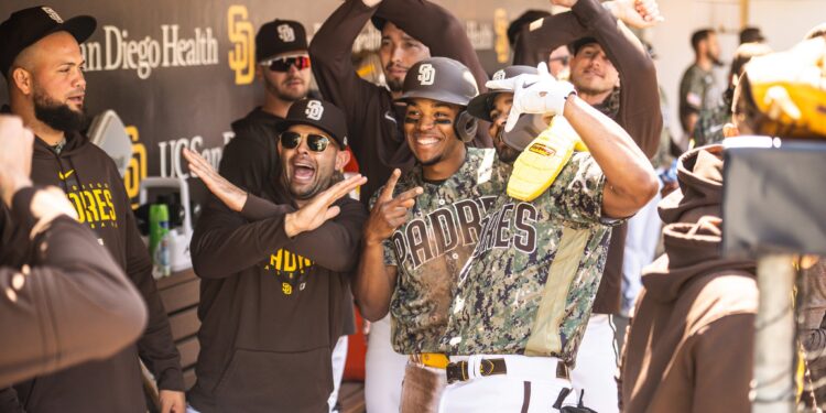 Padres de San Diego ganan a Rockies de Colorado