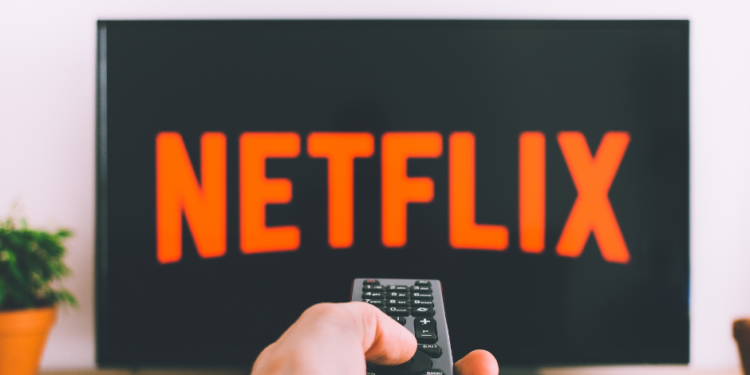 Netflix comenzará a cobrar extra por cuentas compartidas en México