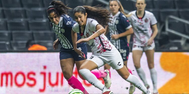 Xolas eliminadas con polémica arbitral