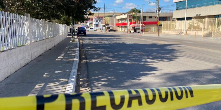 Asesinan a hombre a unos metros de la Unidad Deportiva Tijuana