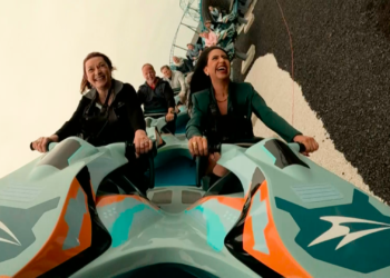 Arctic Rescue, la nueva montaña rusa de SeaWorld abre este próximo viernes