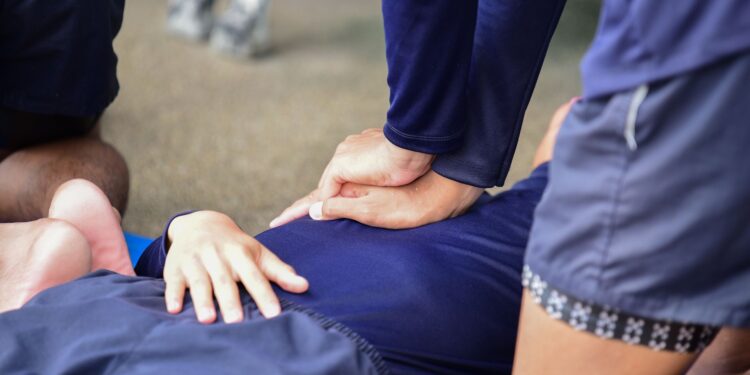 Reaniman a persona tras 70 minutos de RCP