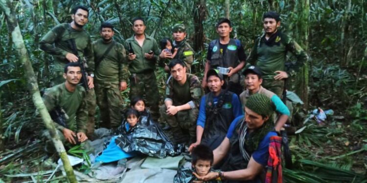Encuentran con vida a los cuatro niños perdidos hace 40 días en la selva de Colombia