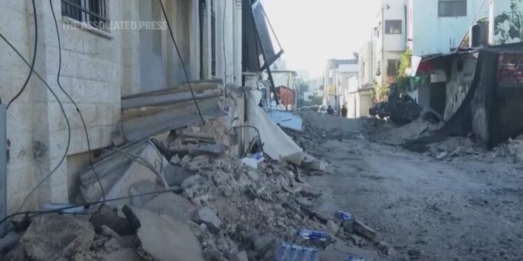 Escenas en el campo de refugiados de Jenin en Israel después de la operación del ejército israelí