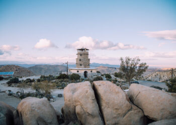 Muere ciclista de montaña al intentar salvar a senderistas deshidratados en Jacumba