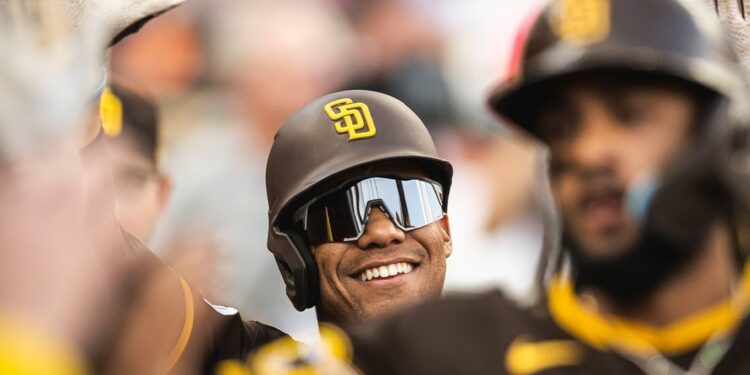 Juan Soto tras pegar uno de sus dos cuadrangulares ante ños Tigers.
