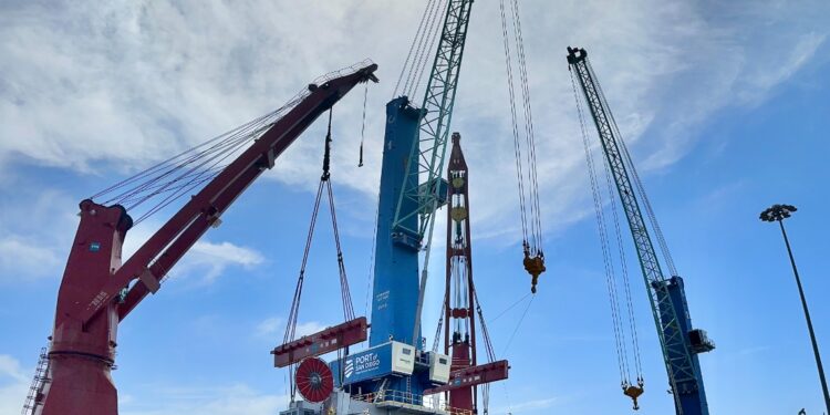 Con más de $22 millones el Puerto de San Diego operará ahora con grúas eléctricas