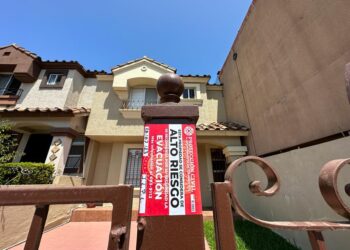15 casas con sello rojo en Tijuana por deslizamientos de tierra