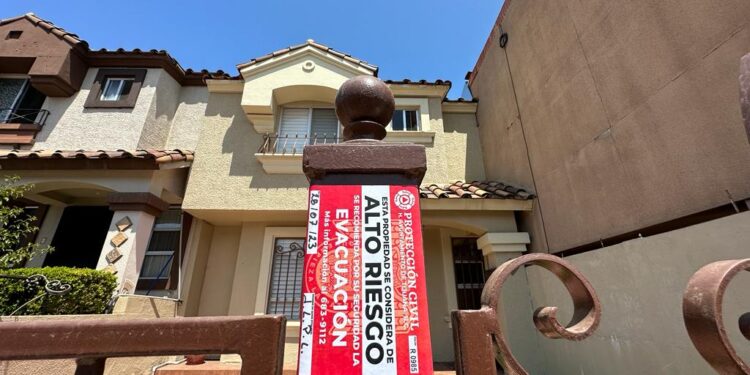 15 casas con sello rojo en Tijuana por deslizamientos de tierra
