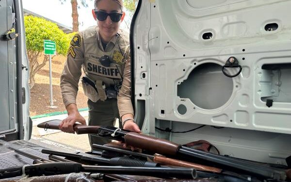 Entregan armas en Chula Vista