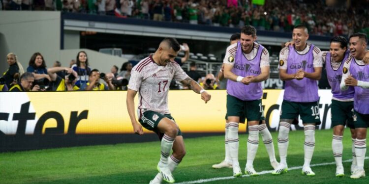 Orbelín Pineda festejando su gol ante Costa Rica.