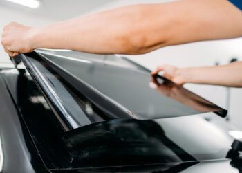 Multas por vidrios polarizados en Tijuana podrían desaparecer