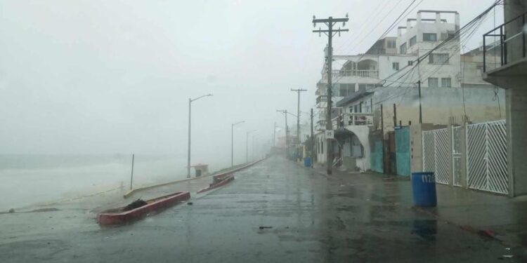 Paso de Hilary por Baja California
