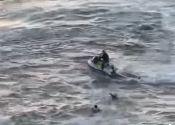 Hombres rescatados en zona de El Vigía en Payas de Tijuana