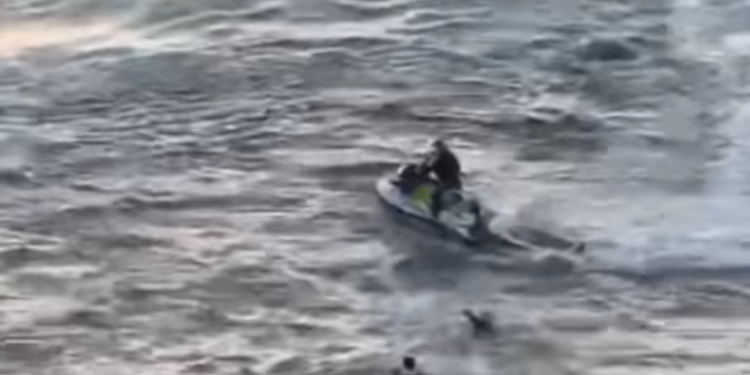 Hombres rescatados en zona de El Vigía en Payas de Tijuana