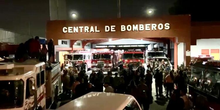Reconocen labor de bomberos en Baja California en su día